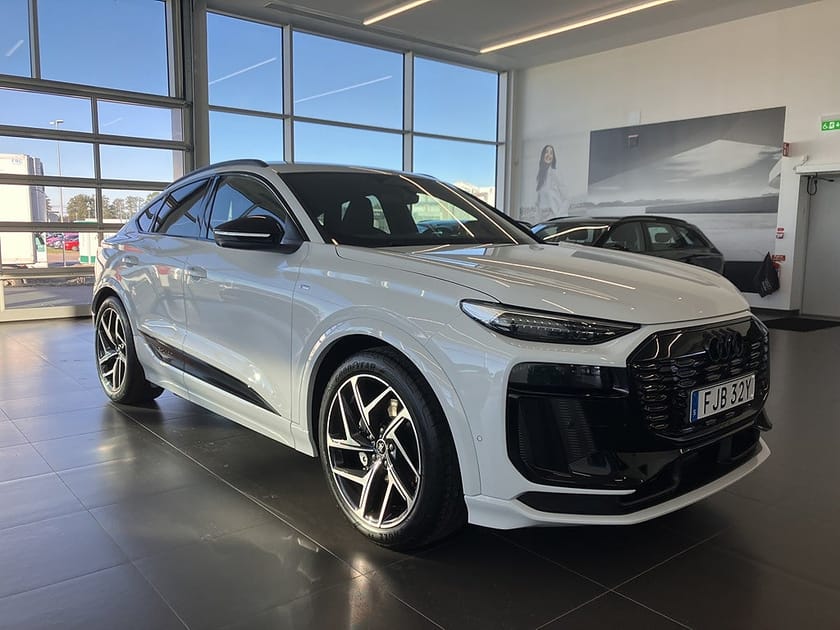 Bild 1 av Audi Q6 Sportback e-tron quattro
