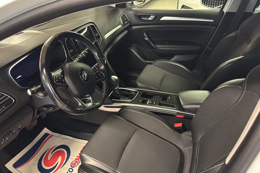 Bild 4 av Renault Mégane E-TECH Plug-in Sport Tourer