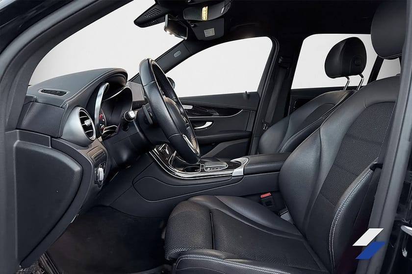 Bild 5 av Mercedes-Benz GLC 300 e 4MATIC