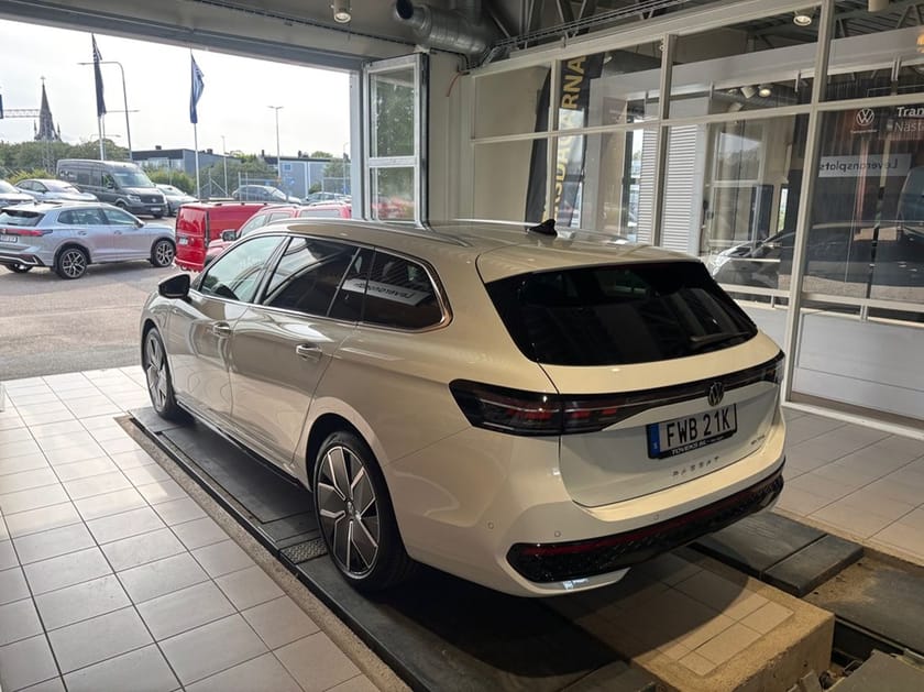 Bild 3 av Volkswagen Passat Variant eHybrid