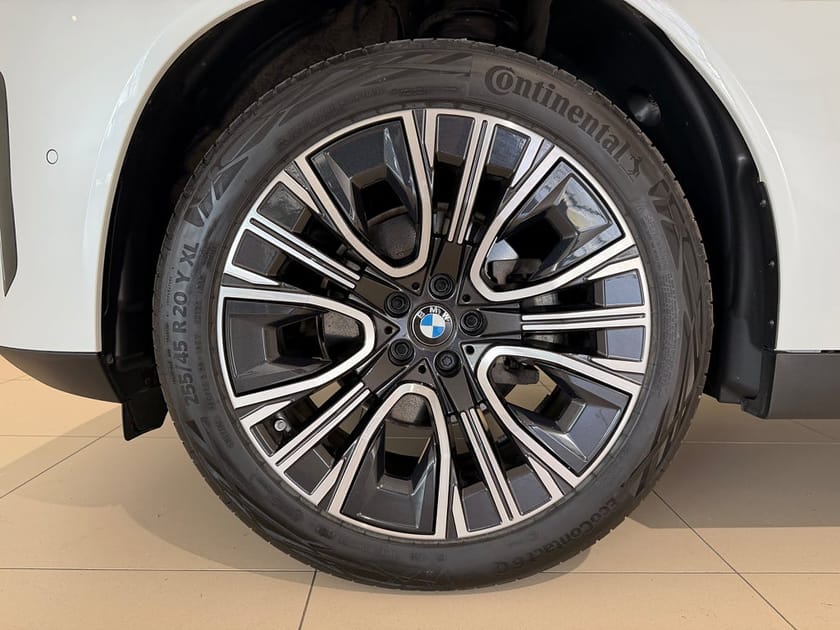 Bild 3 av BMW X3 30e xDrive