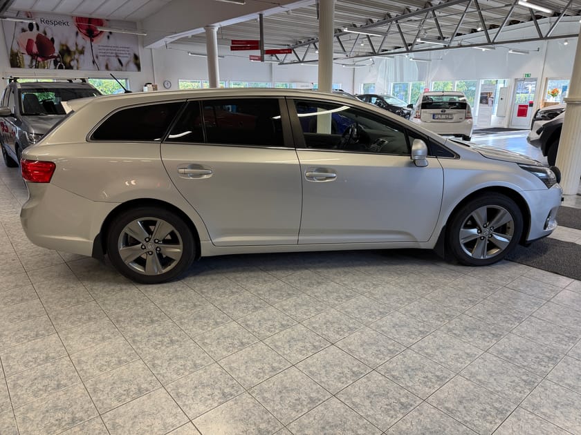 Bild 4 av Toyota Avensis Kombi