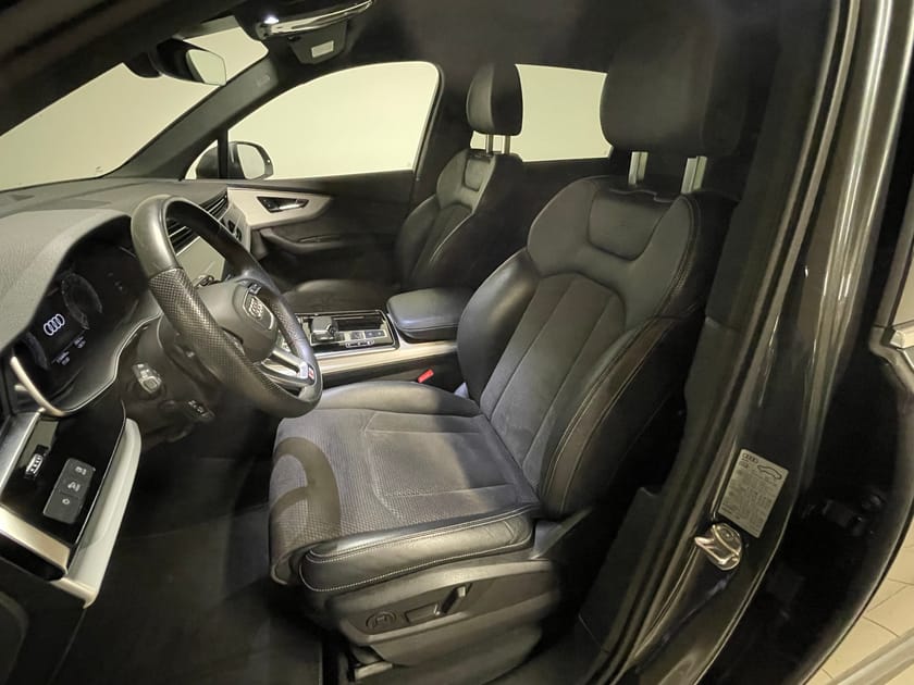 Bild 4 av Audi Q7 45 TDI quattro