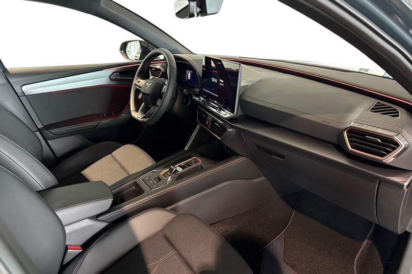Bild 5 av CUPRA Leon Sportstourer 1.5 e-HYBRID DSG6 204hk
