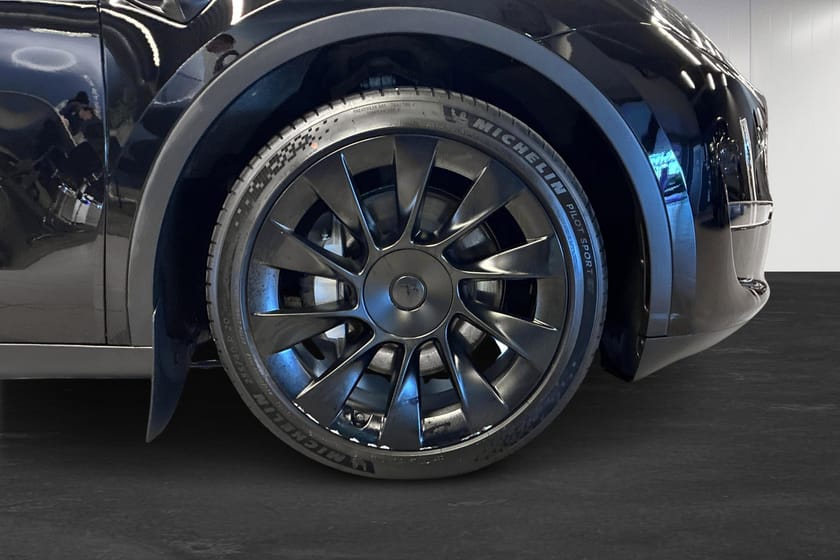 Bild 4 av Tesla Model Y Long Range AWD