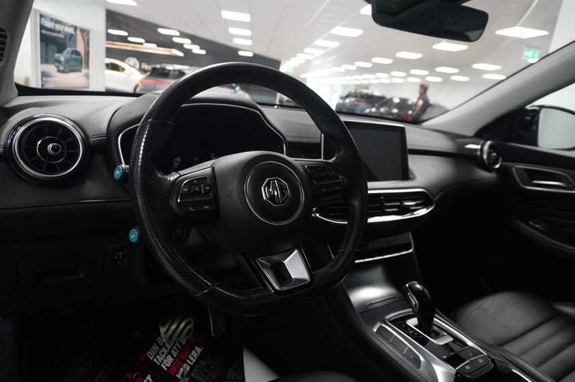 Bild 2 av MG EHS PHEV