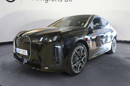 BMW iX xDrive60