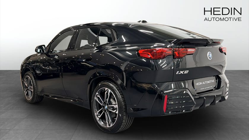 Bild 2 av BMW iX2 xDrive30