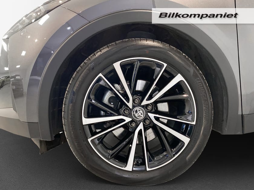 Bild 5 av Toyota C-HR Hybrid AWD-i