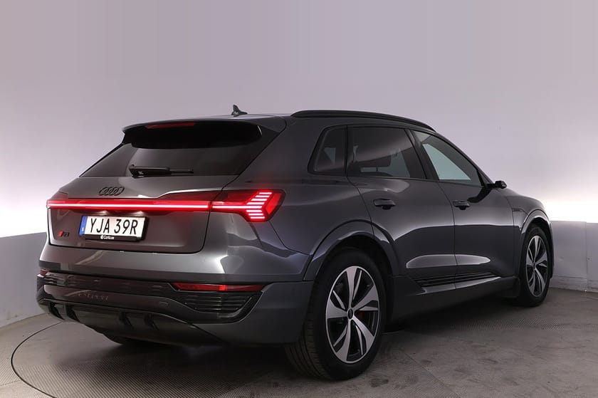 Bild 5 av Audi Q8 55 e-tron quattro