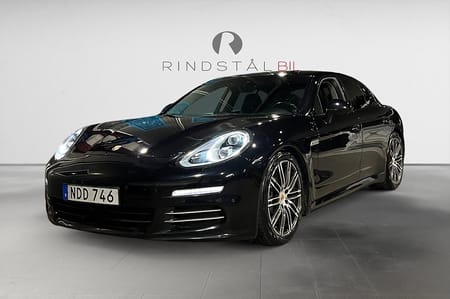 Porsche Panamera 4