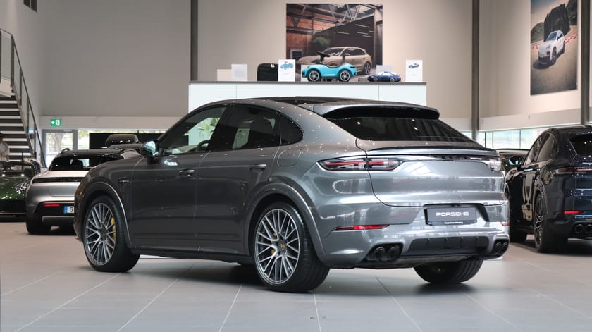 Bild 2 av Porsche Cayenne Turbo S E-Hybrid Coupé