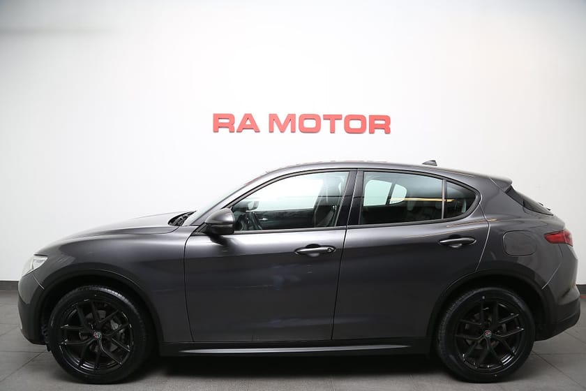 Bild 3 av Alfa Romeo Stelvio