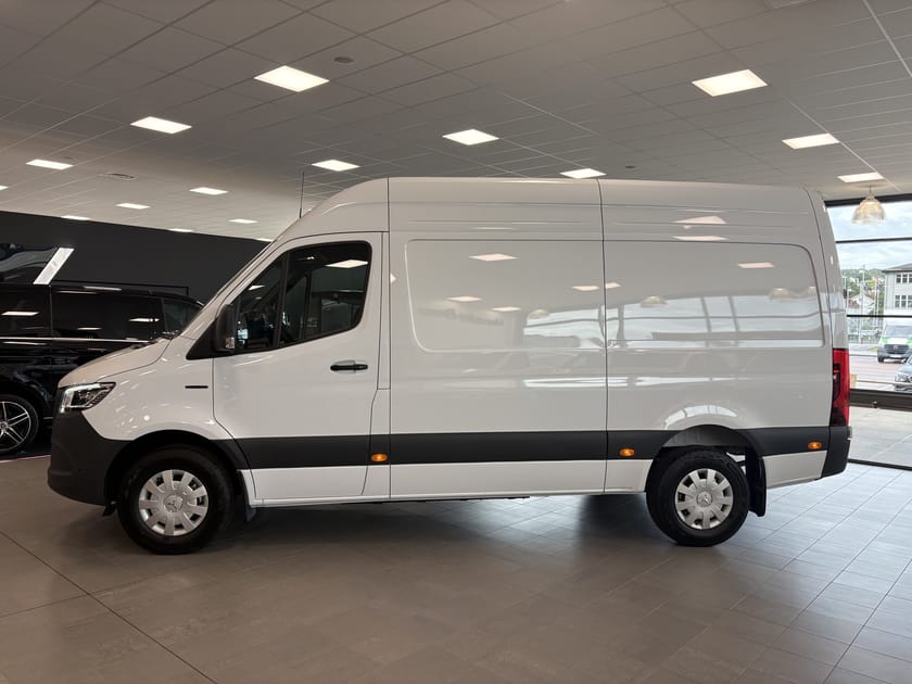 Bild 2 av Mercedes-Benz eSprinter 314 81 kWh