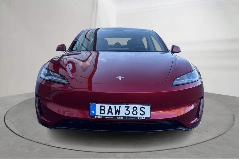 Bild 5 av Tesla Model 3 Performance