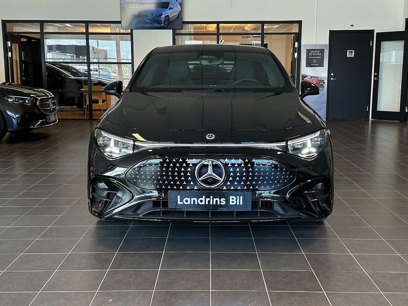 Bild 2 av Mercedes-Benz CLA 250+