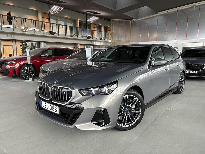 Bild 1 av BMW i5 xDrive40 Touring
