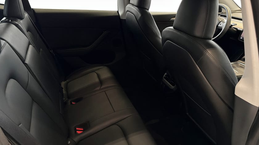 Bild 5 av Tesla Model Y Standard Range RWD
