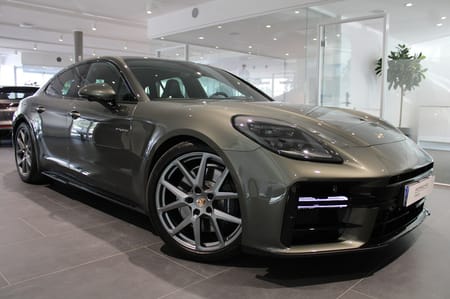 Porsche Panamera 4 E-Hybrid