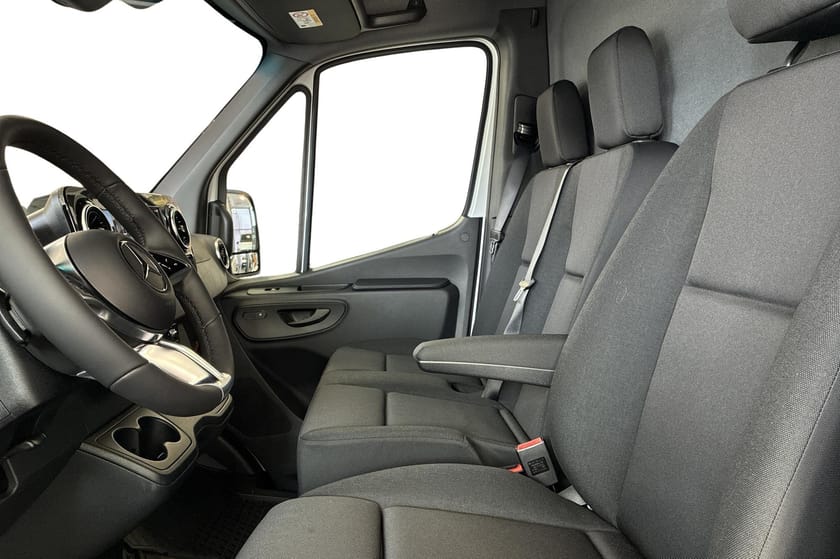Bild 5 av Mercedes-Benz Sprinter 317 CDI RWD Panel Van