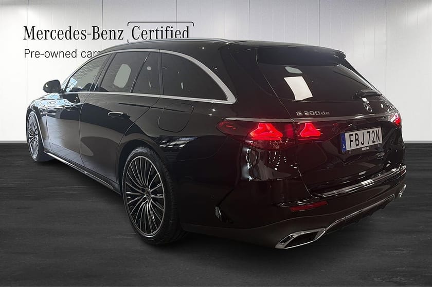 Bild 4 av Mercedes-Benz E 300 de 4MATIC T