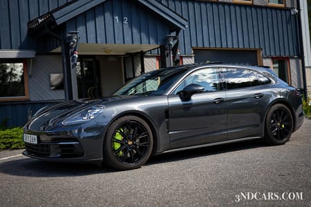 Porsche Panamera 4 E-Hybrid Sport Turismo