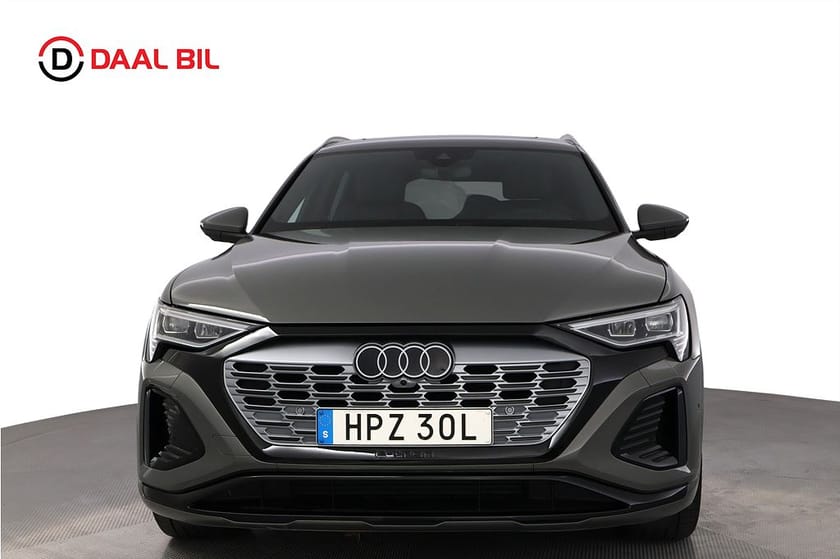 Bild 2 av Audi Q8 55 e-tron quattro