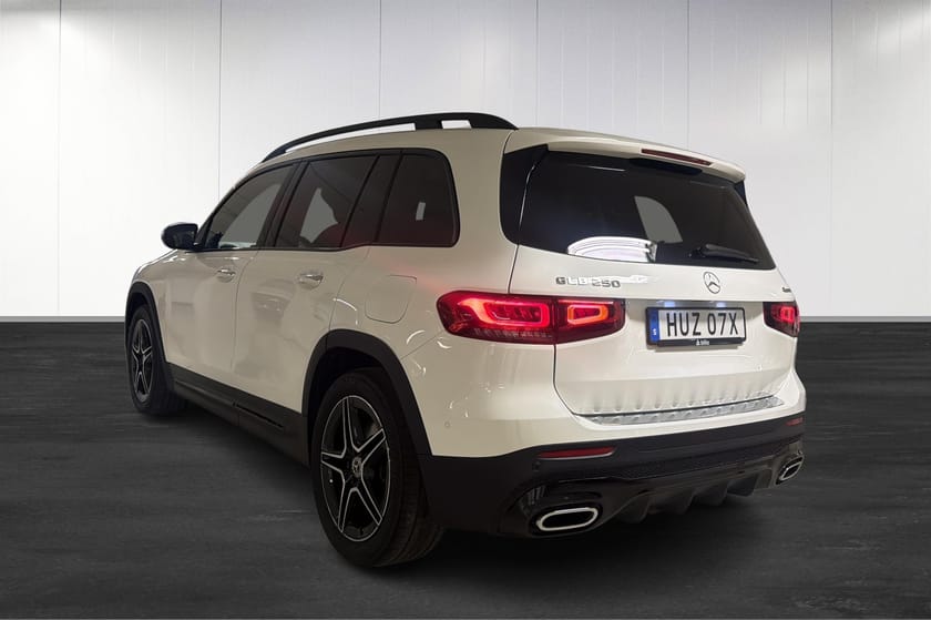 Bild 4 av Mercedes-Benz GLB 250 4MATIC