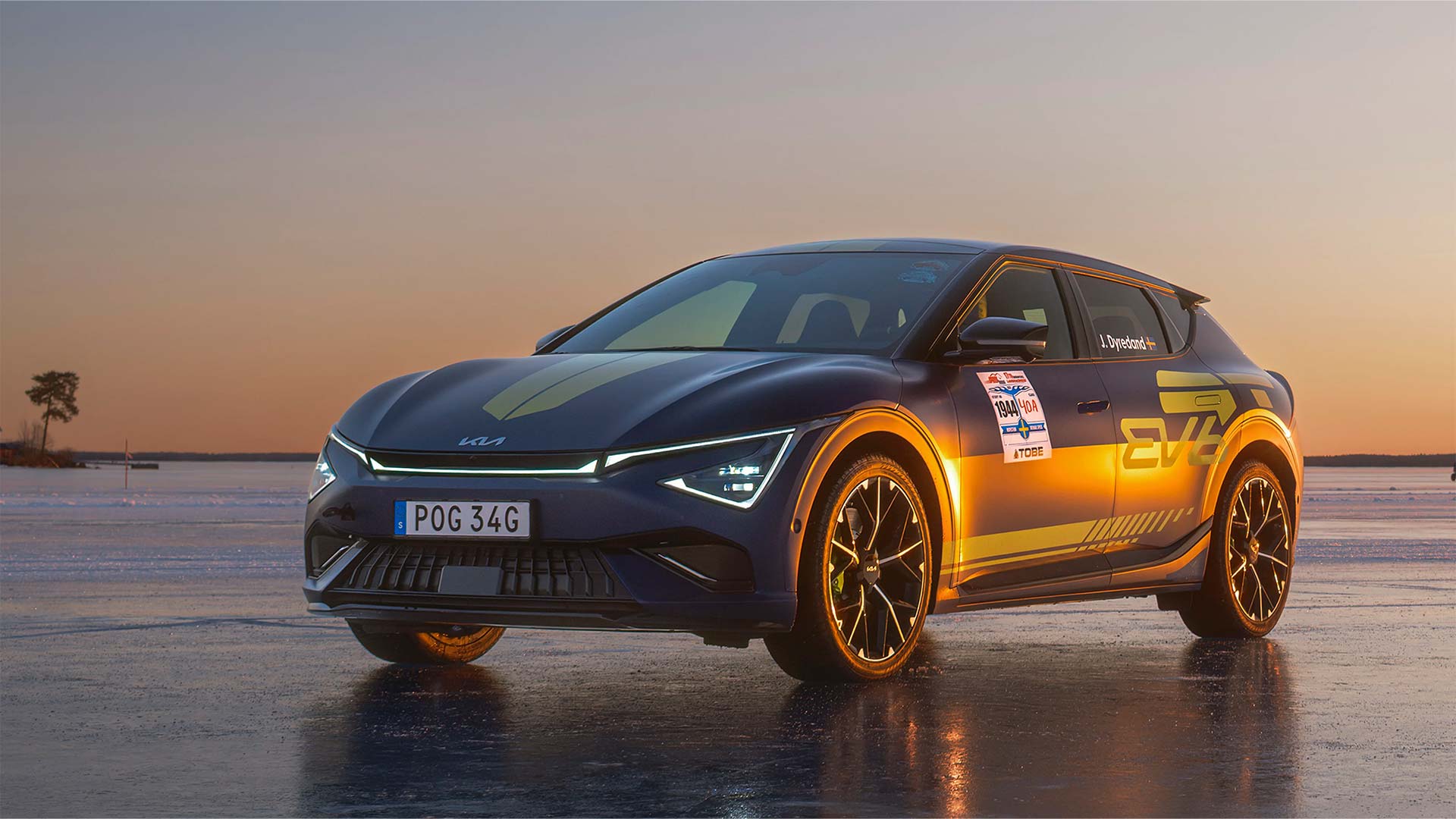 Utvald bild för Nya Kia EV6 GT slår nytt fartrekord på is