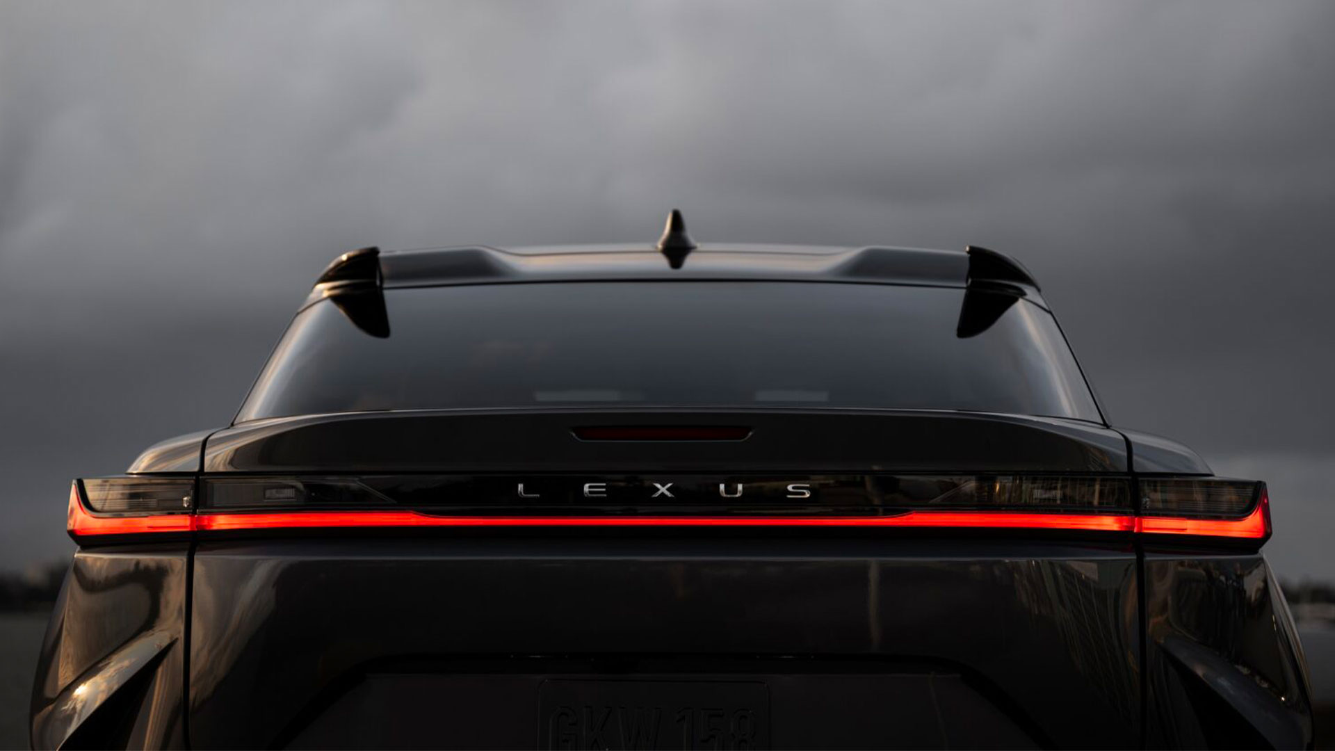 Utvald bild för Lexus RZ uppgraderad: längre räckvidd med bara en motor