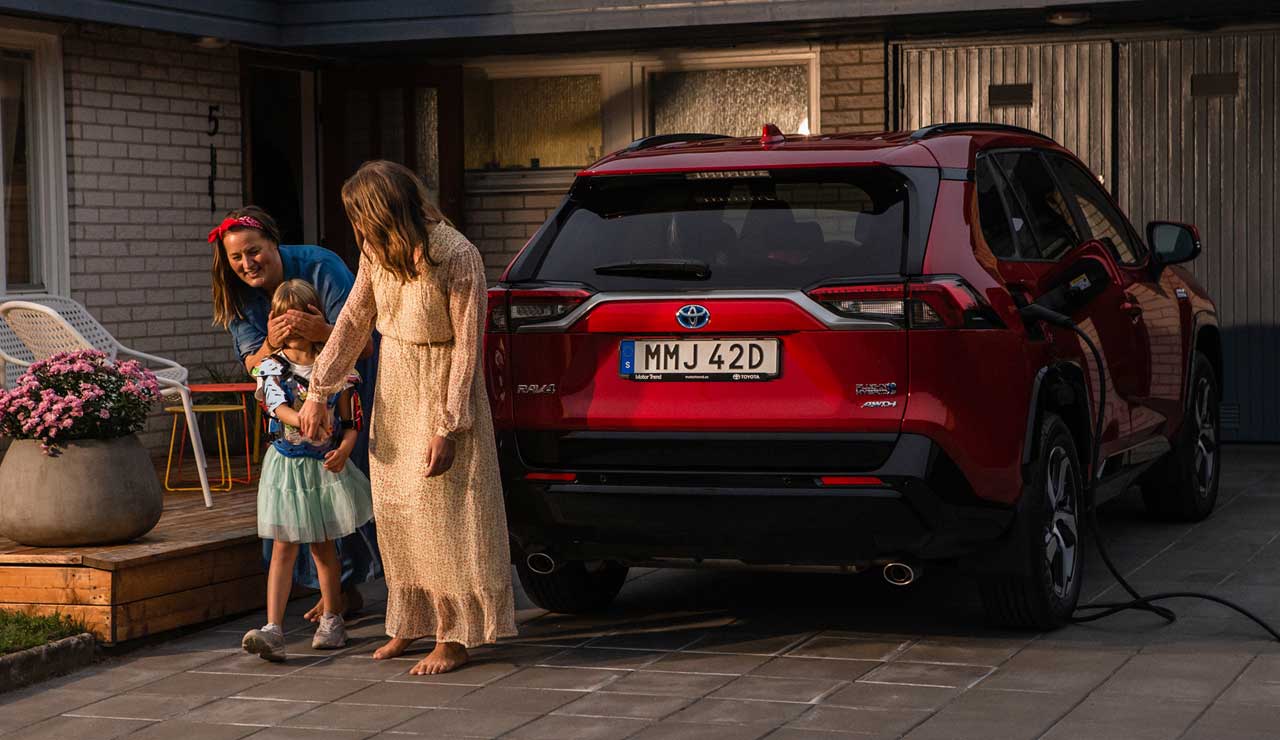 Utvald bild för Toyota Rav4 med Motor Trend