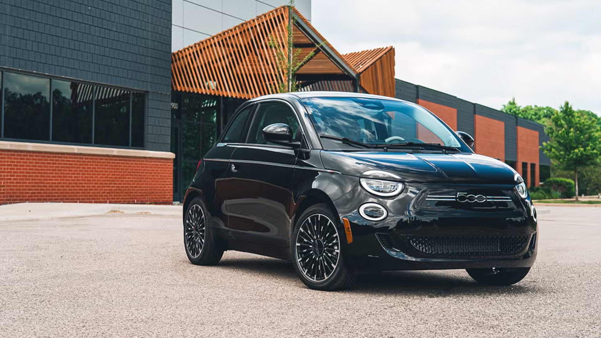 Utvald bild för Kris – Fiat stoppar Fiat 500e
