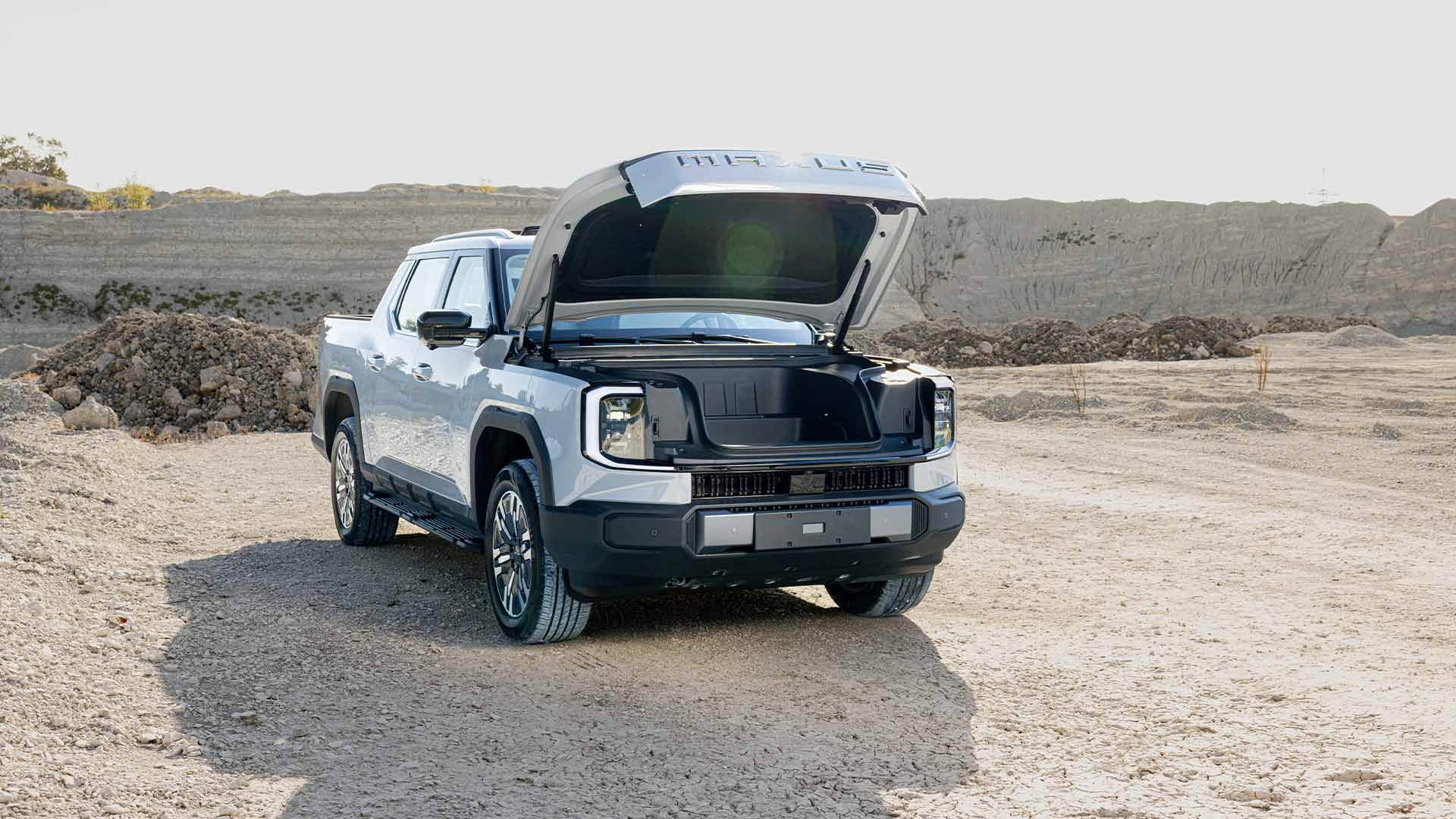 Utvald bild för Här är nya Maxus eTERRON 9: Europas Första Helektriska Fyrhjulsdrivna Pickup 