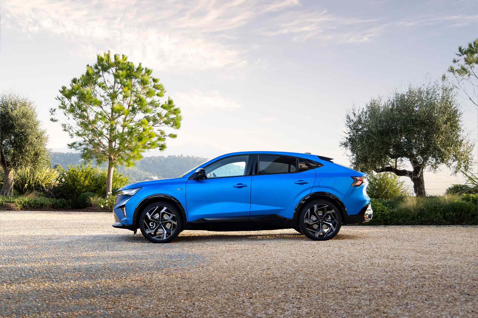 Utvald bild för Säljstart för nya Renault Rafale E-Tech plug-in hybrid