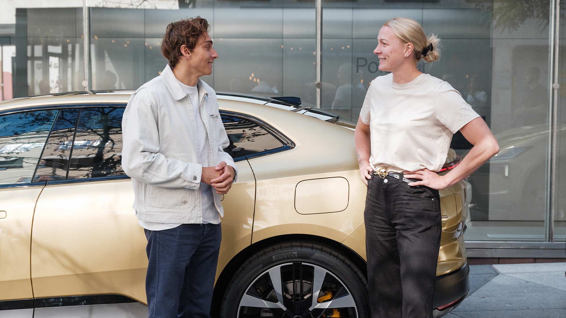 Utvald bild för Polestar 4 Paris Edition hyllar svenska guldvinnare