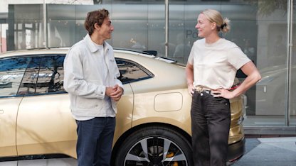 Utvald bild för Polestar 4 Paris Edition hyllar svenska guldvinnare