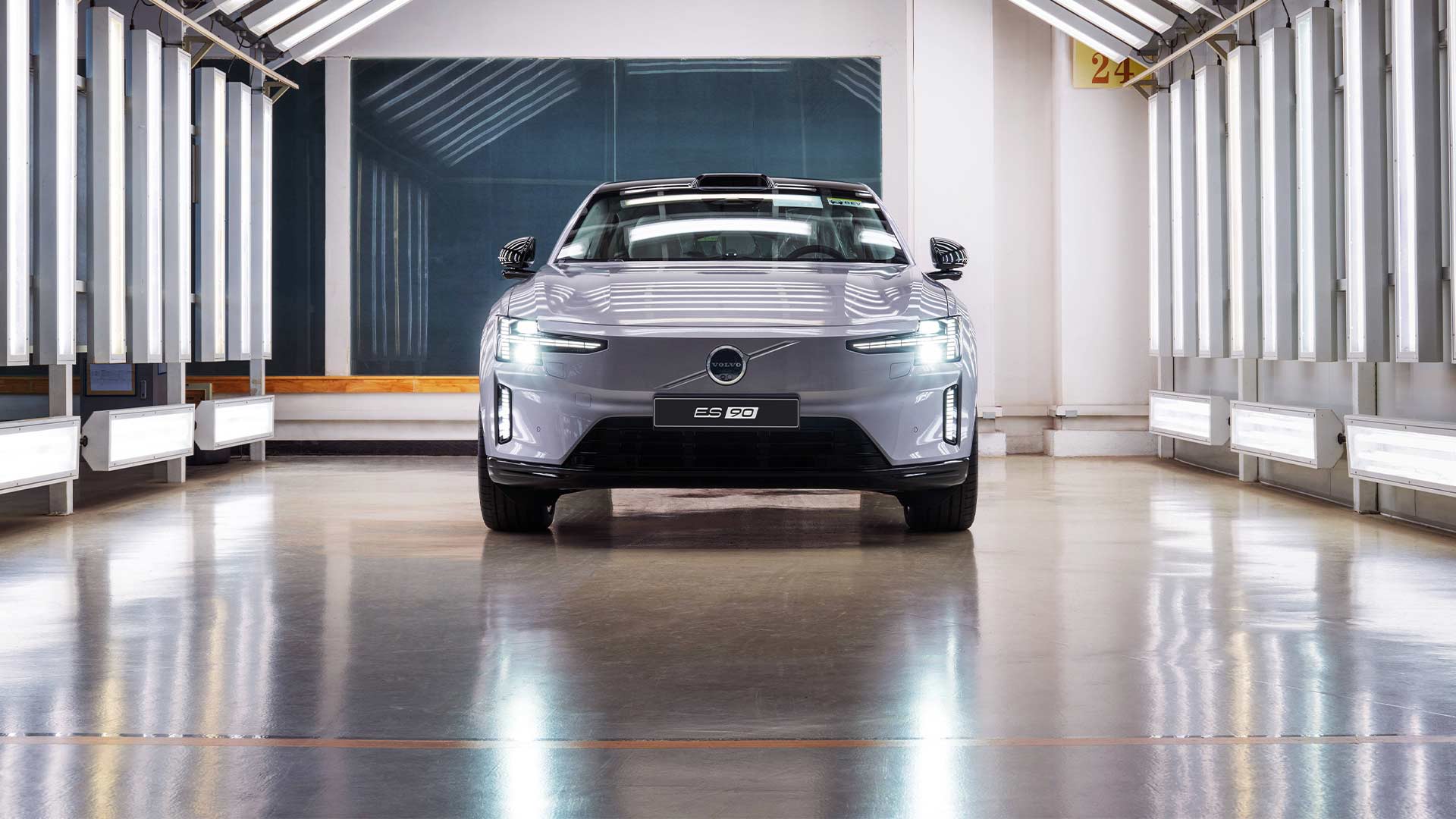 Utvald bild för Volvo drar igång produktionen av nya ES90