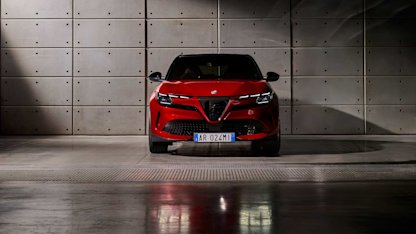 Utvald bild för Sist på bollen: Alfa Romeos nya elbil Milano