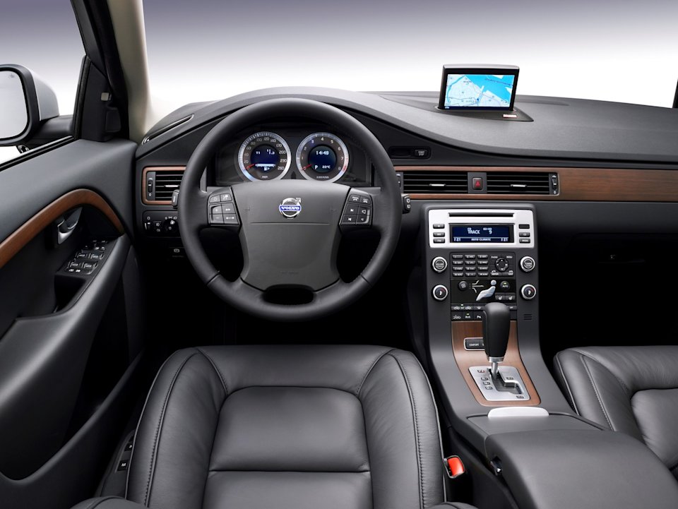 10804 All new Volvo V70 interior