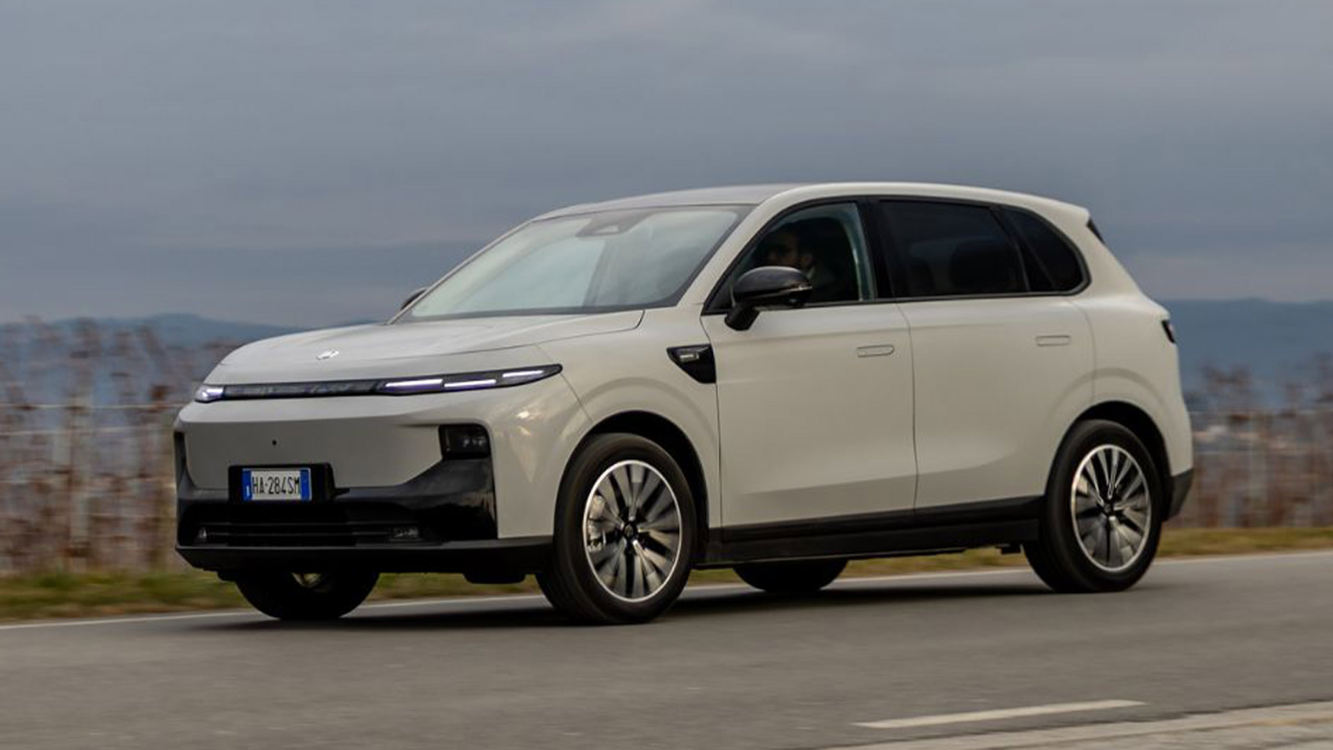 Utvald bild för Sverigepremiär för Leapmotor B10 EREV – prisvärd suv med 900 km räckvidd