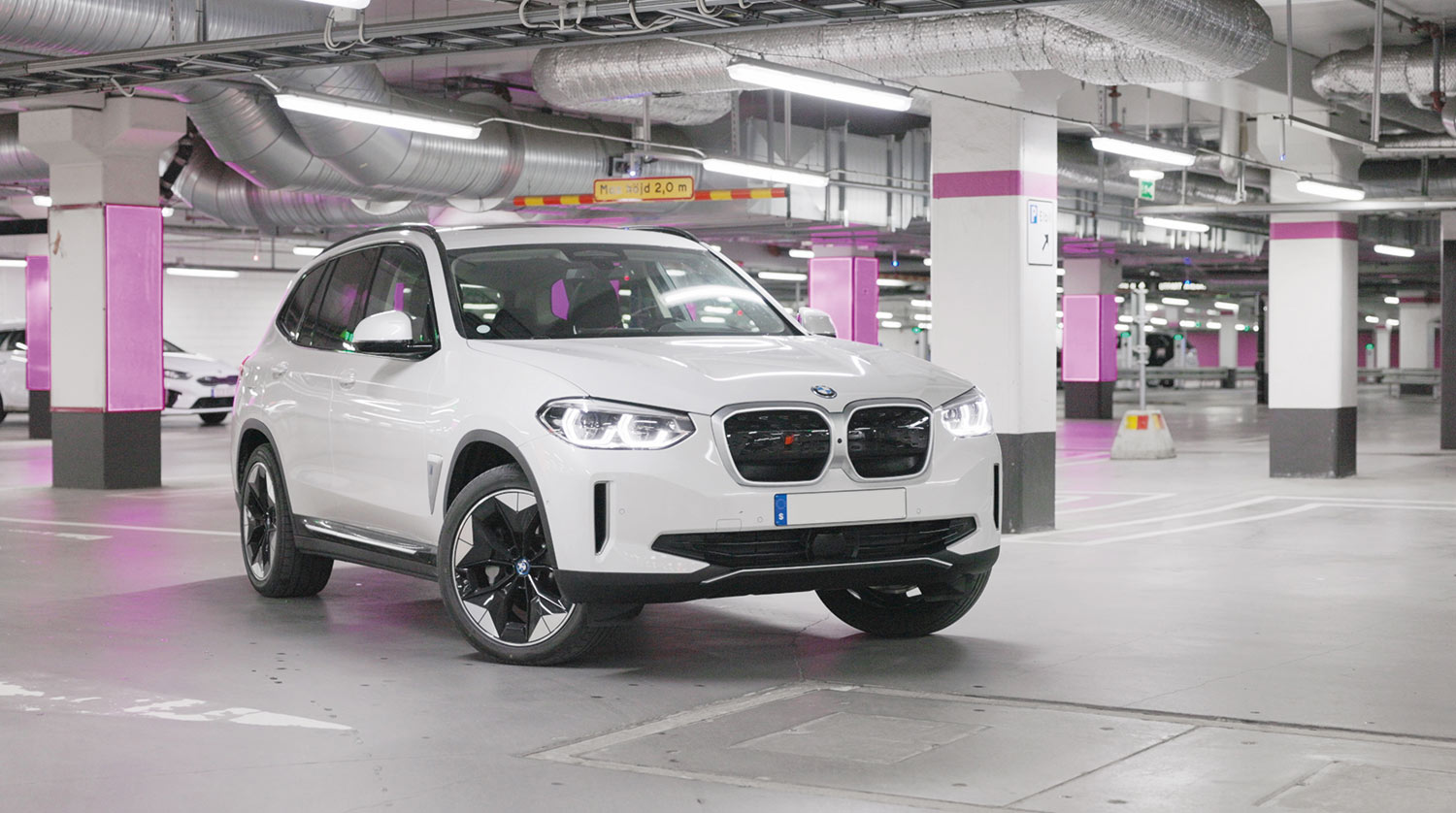 Utvald bild för Provkörning av BMW iX3