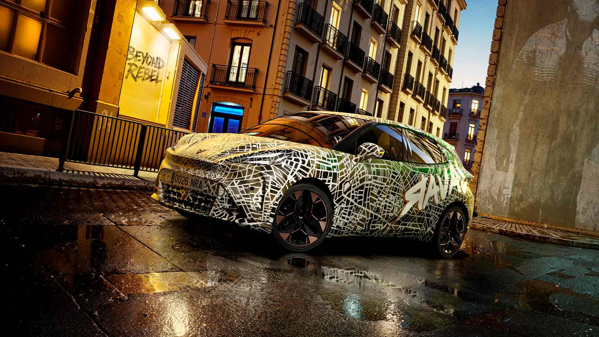 Utvald bild för Cupra smygvisar nya elbilen Raval 