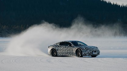 Utvald bild för Nya Mercedes-AMG GT 4-dörrars Coupé har vintertestats i Arjeplog