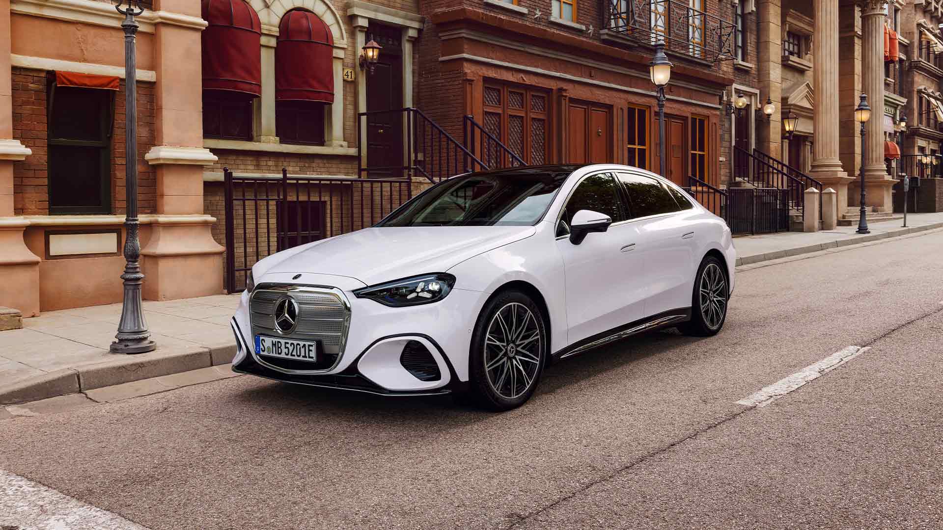 Utvald bild för Mercedes-Benz C-Klass blir helt elektrisk