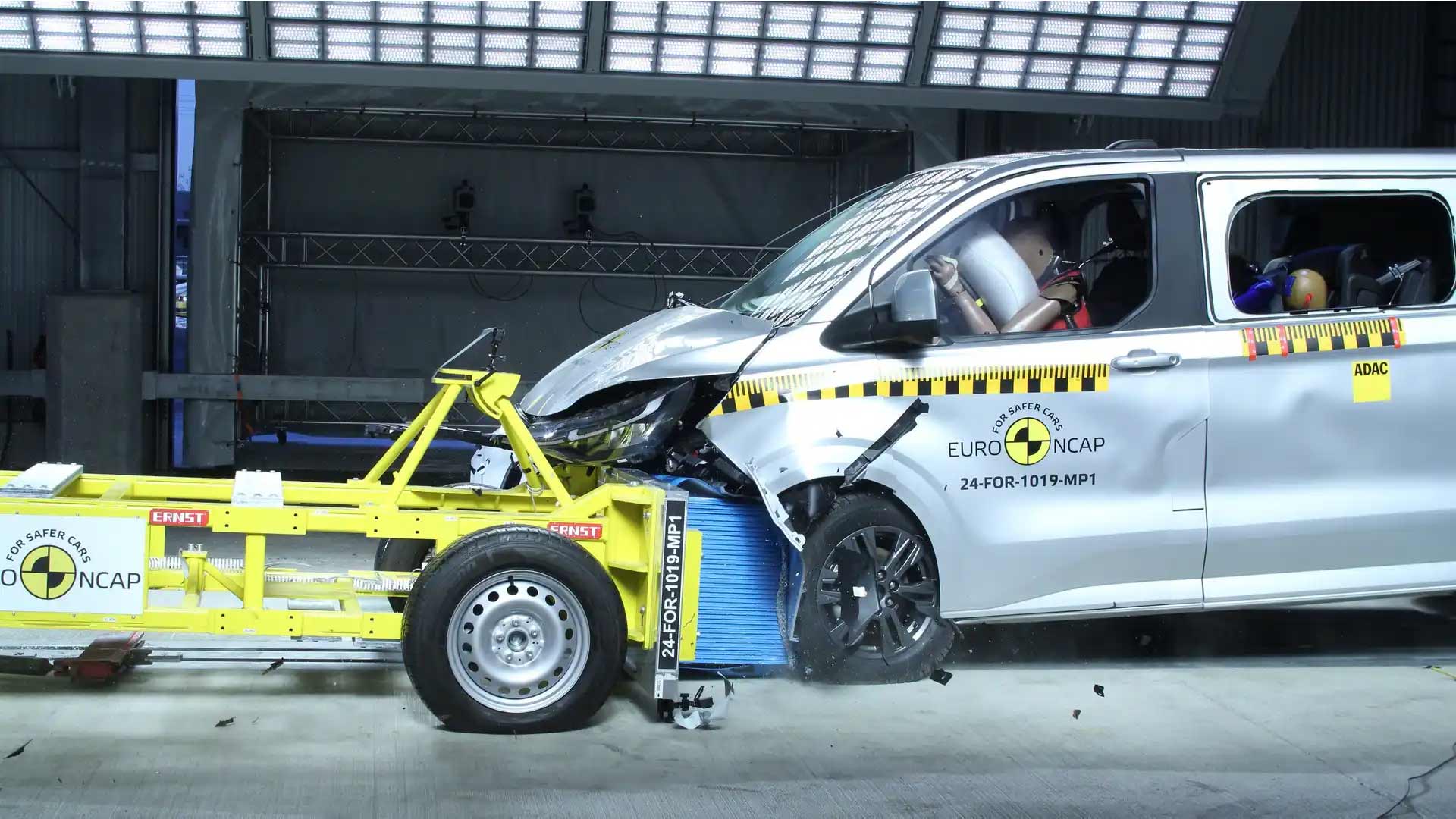 Utvald bild för Besvikelse för Ford: Tourneo Custom misslyckas i krocktest