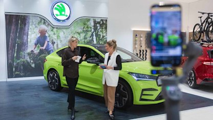 Utvald bild för Liveshopping med ŠKODA Enyaq