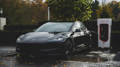 Utvald bild för Tesla ska mer än fördubbla sin årliga bilproduktion till år 2030