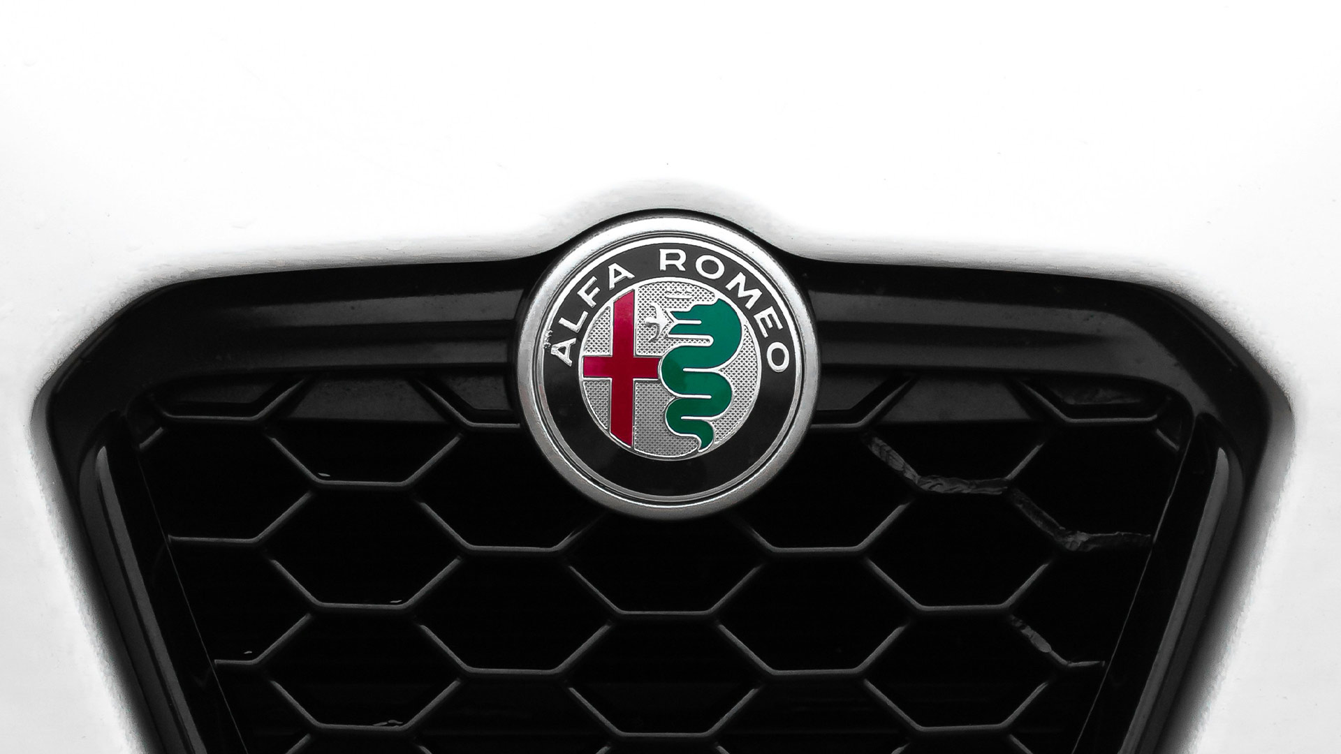 Utvald bild för Alfa Romeo gör en kovändning