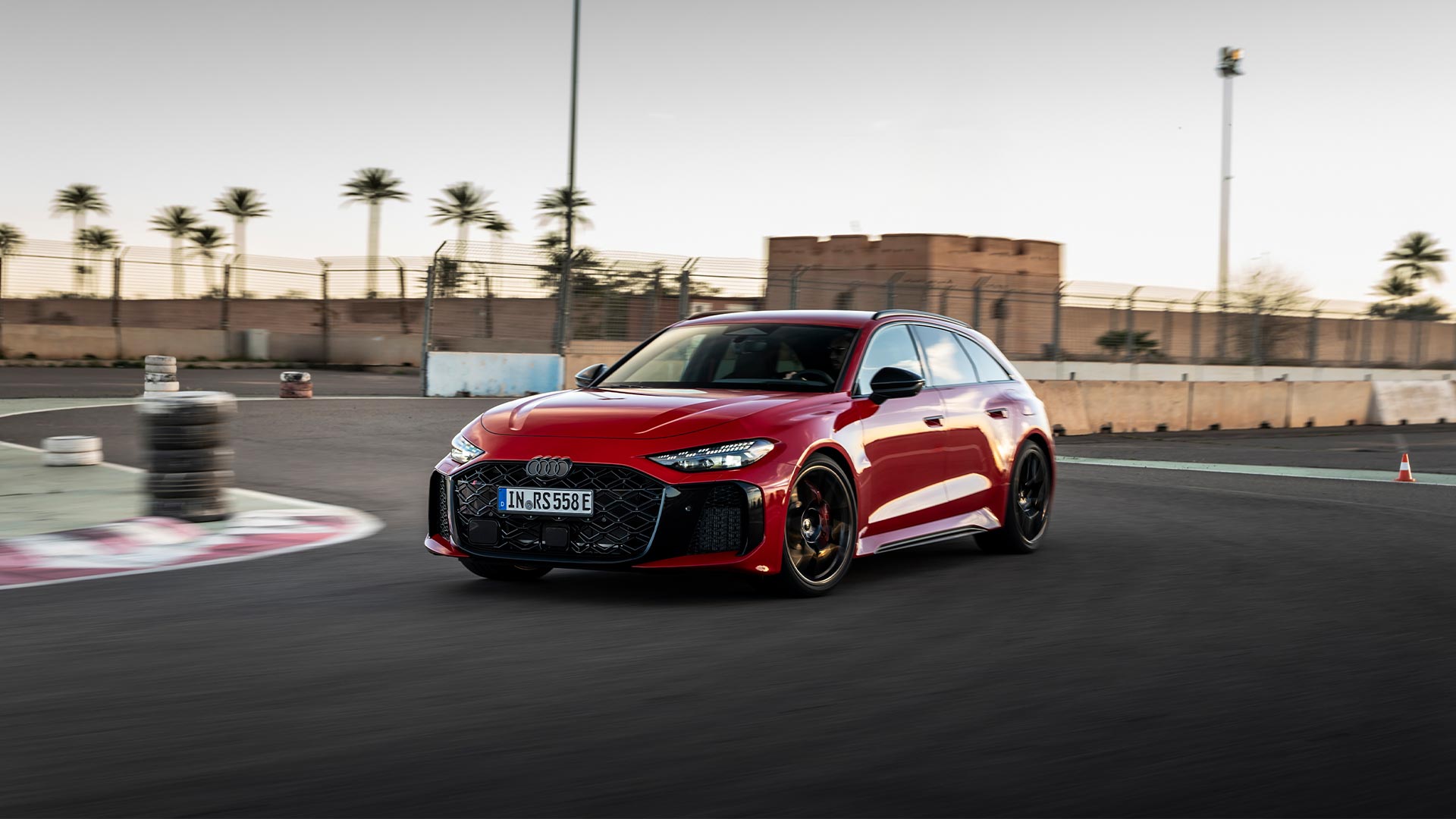 Utvald bild för Nya Audi RS 5 testkörs i Marocko