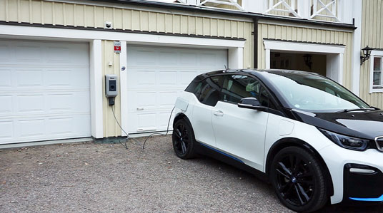Utvald bild för Installera laddbox | Wayke x Bee
